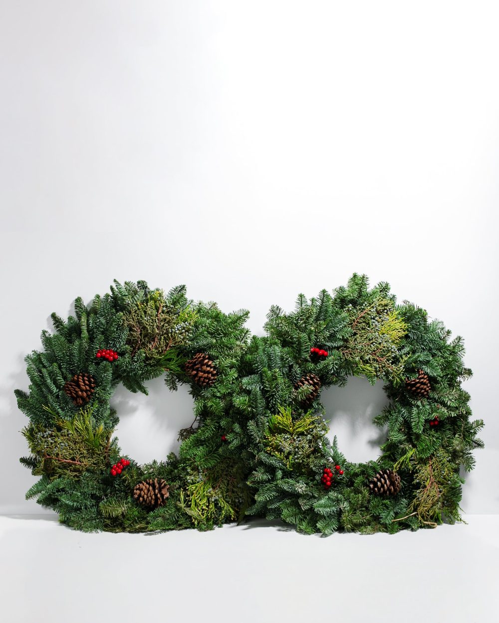 Fresh Cut Noble Fir, Juniper & Cedar Holiday Wreath - Image 7